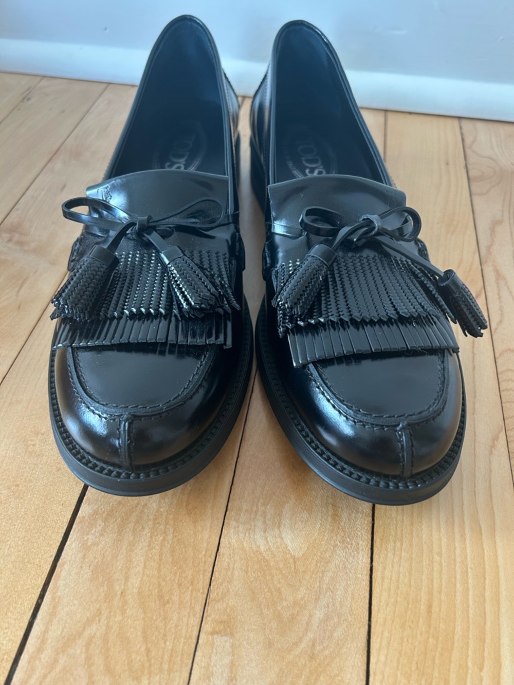 Tod’s Women’s Black Gomma Ru Laccetto Nappine Leather Loafers - 40 - Picture 7 of 9